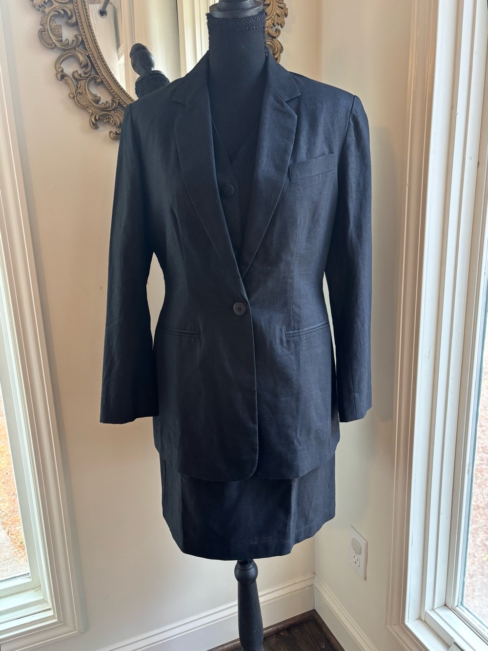 Vintage 90’s Newport News Women’s 3-Piece Skirt Suit Black Linen/Cotton Blend